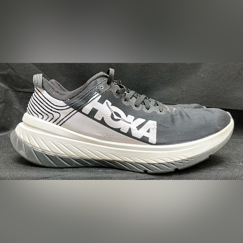 Hoka Carbon X 3 performance Woman’s running shoe, Size 11 Preowned